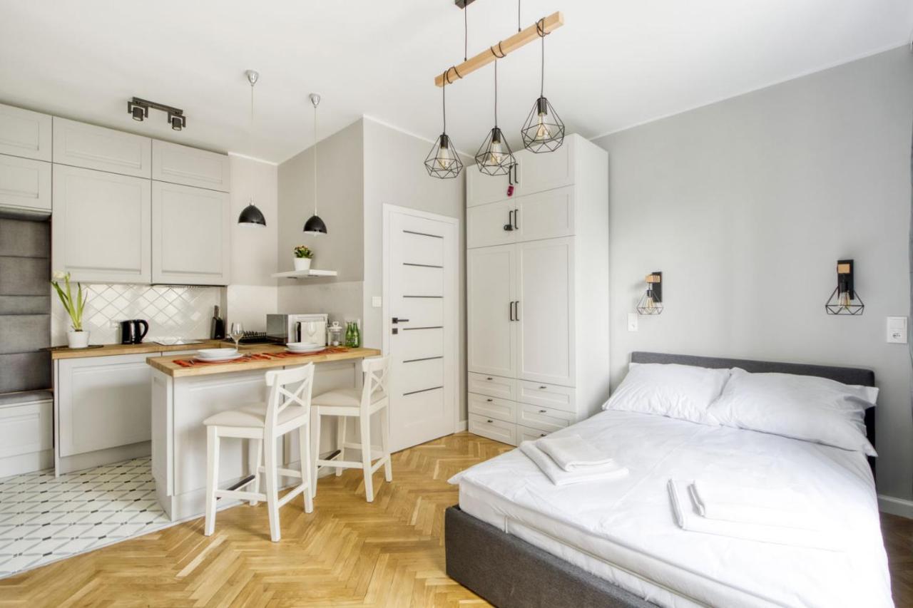 King Apart Dickensa Apartment Warsaw Exterior photo